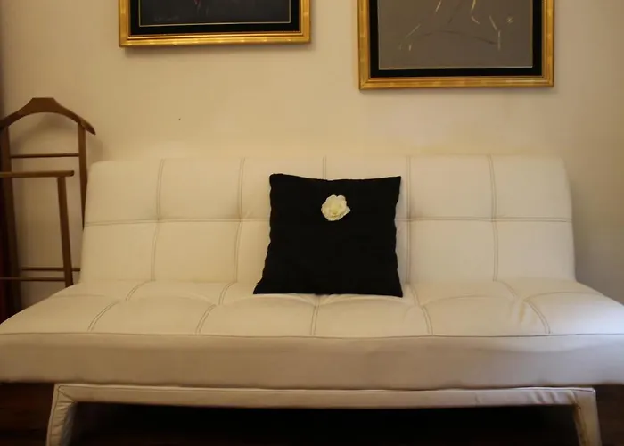 לינה וארוחת בוקר Le Muse